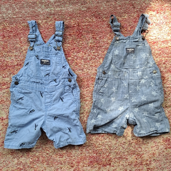 24 month Oshkosh B'Gosh Shorteralls /Blue Star Shorteralls / Chambray overalls - Picture 4 of 4